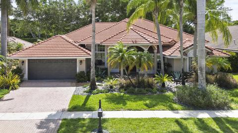 20082 Palm Island Dr, Boca Raton, FL 33498