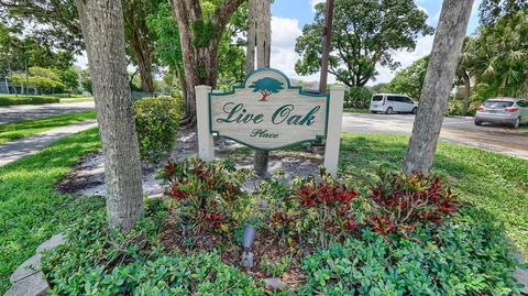 9450 Live Oak Pl #402, Davie, FL 33324