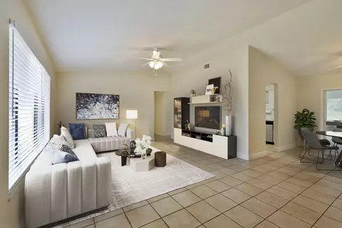 5811 Babcock Ne St, Palm Bay, FL 32907