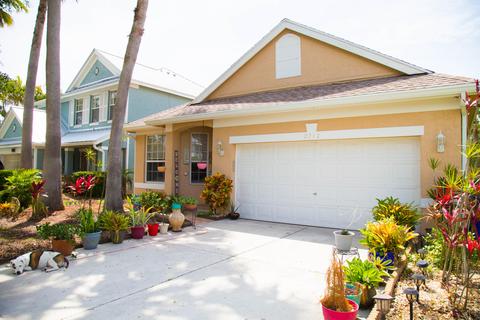 2712 SW Mill Creek Way, Palm City, FL 34990