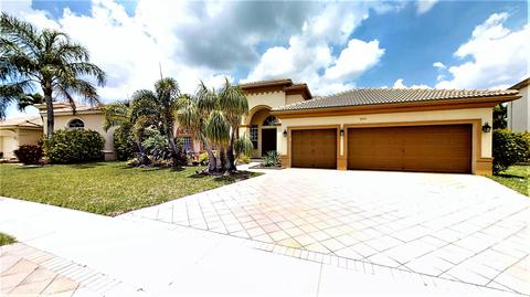 2944 Fontana Pl, Royal Palm Beach, FL 33411