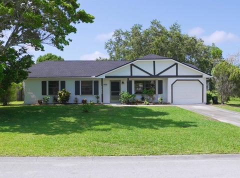 1565 SE South Balcourt Ct, Port Saint Lucie, FL 34952