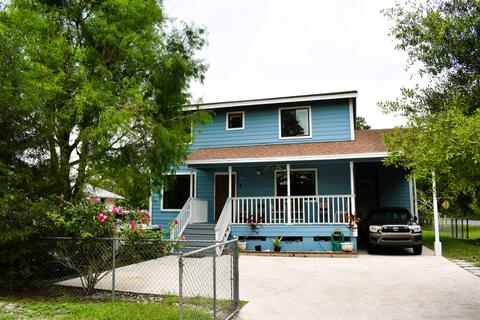 1412 N 43rd St, Fort Pierce, FL 34947
