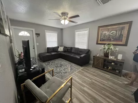 128 W 16th St, Riviera Beach, FL 33404