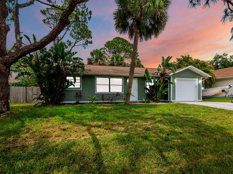 1550 Polynesian Ln, Sebastian, FL 32958