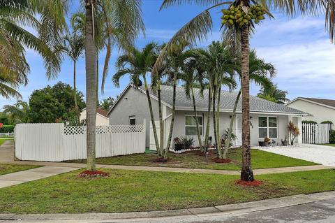 5961 Triphammer Rd, Lake Worth, FL 33463
