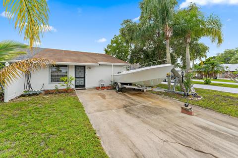 4618 SE Marie Way, Stuart, FL 34997