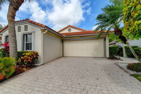 7488 Granville Ave, Boynton Beach, FL 33437