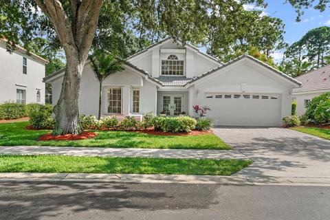 110 Bent Tree Dr, Palm Beach Gardens, FL 33418