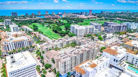 99 SE Mizner Blvd #9, Boca Raton, FL 33432
