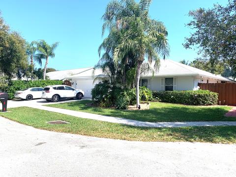 1309 Skylark Ln, Lantana, FL 33462