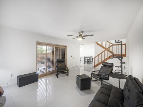 5821 58th Way, West Palm Beach, FL 33409