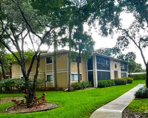 7210 Ashmont Cir #215, Tamarac, FL 33321