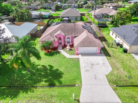 522 SE Wallace Ter, Port Saint Lucie, FL 34983