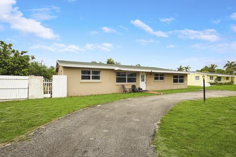 2547 Marbill Rd, West Palm Beach, FL 33406