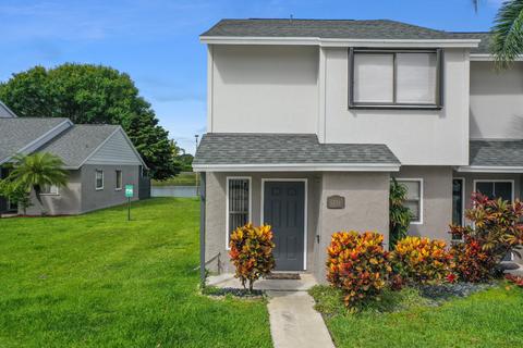4206 Inlet Cir, Greenacres, FL 33463