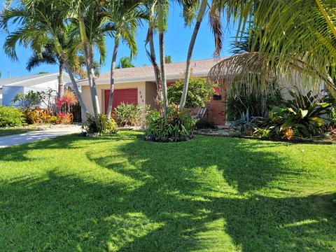 544 Teak Dr, Lake Park, FL 33403