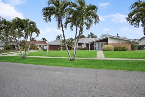 425 Privateer Rd, North Palm Beach, FL 33408