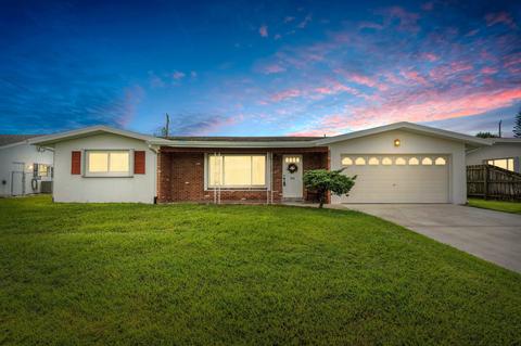 419 Willows Ave, Port Saint Lucie, FL 34952