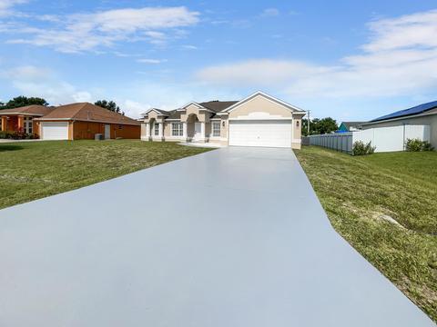 2156 SE Stargrass St, Port Saint Lucie, FL 34984