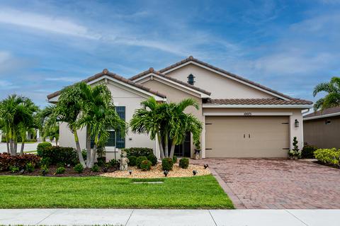 10075 SW Coral Tree Cir, Port Saint Lucie, FL 34987