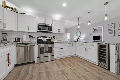 721 NE 15th Ave, Fort Lauderdale, FL 33304
