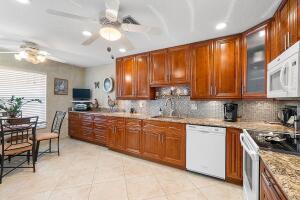 1965 NW 18th St #102, Delray Beach, FL 33445