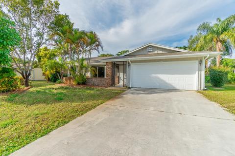 261 SE Volkerts Ter, Port Saint Lucie, FL 34983