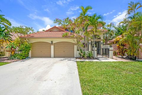 669 NW 40th Ter, Deerfield Beach, FL 33442
