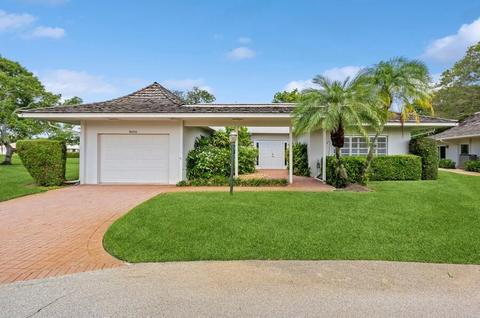 4656 Bonsai Dr #16, Boynton Beach, FL 33436