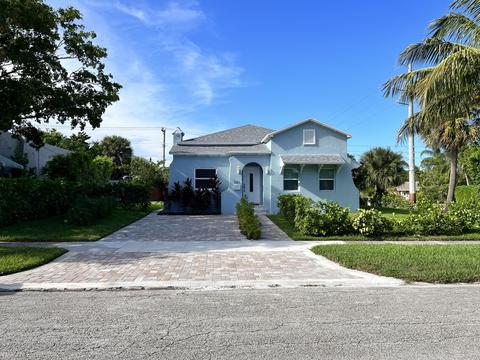 301 Hawthorne Dr, Lake Park, FL 33403