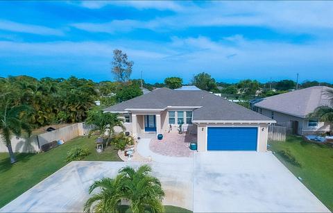 2273 SE West Blackwell Dr, Port Saint Lucie, FL 34952