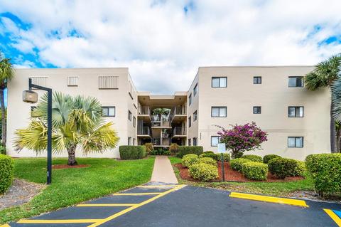 5280 Las Verdes Cir #122, Delray Beach, FL 33484