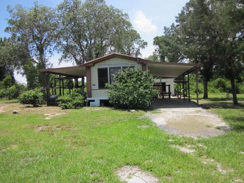 5590 Palm Ave, Okeechobee, FL 34972