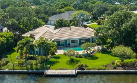4735 Pebble Bay Cir, Indian River Shores, FL 32963