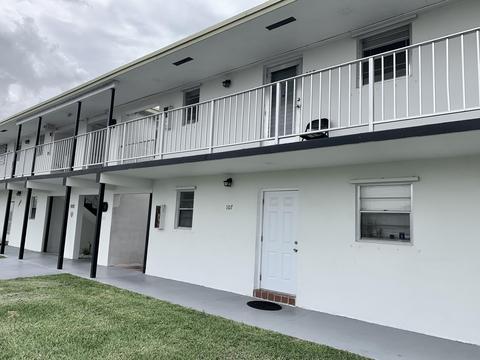 1113 Lake Ter #107, Boynton Beach, FL 33426