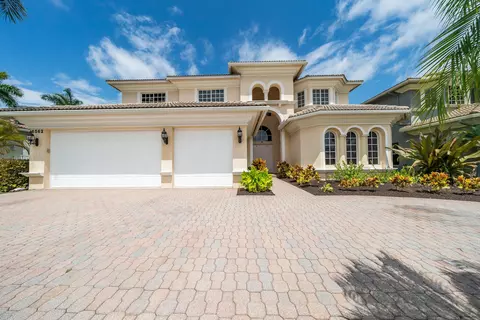 6562 Cobia Cir, Boynton Beach, FL 33437