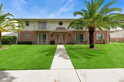 2033 S Seacrest Blvd #A, Boynton Beach, FL 33435