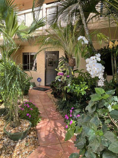 7006 Huntington Ln #105, Delray Beach, FL 33446