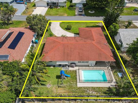 1330 SW 27th Ave, Boynton Beach, FL 33426