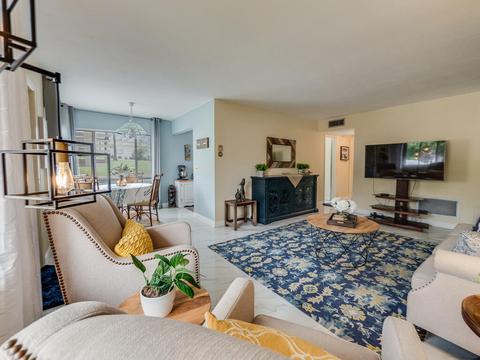 3200 Lake Osborne Dr #112, Lake Worth, FL 33461