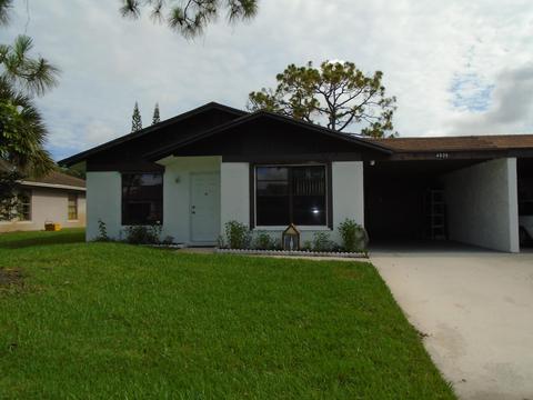 4929 Regina Ct, West Palm Beach, FL 33415