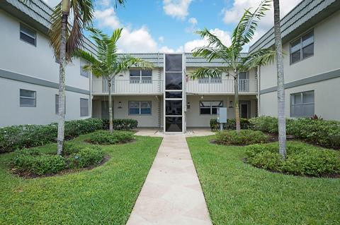 659 Monaco Ct N, Delray Beach, FL 33446