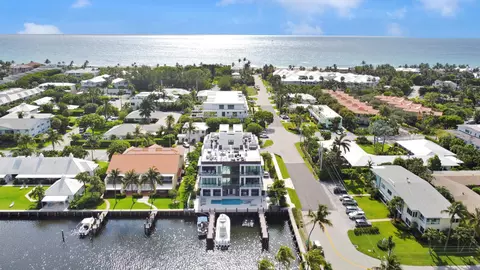344 Venetian Dr #102, Delray Beach, FL 33483