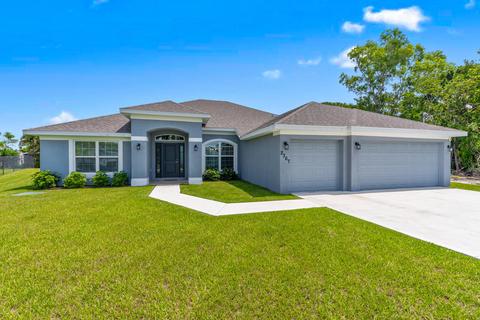 2367 SE Avalon Rd, Port Saint Lucie, FL 34952