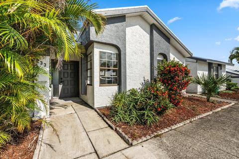 233 SW Sterret Cir, Port Saint Lucie, FL 34953