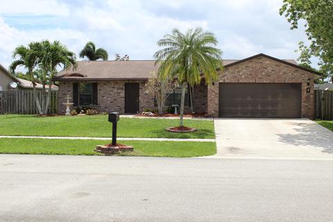 108 Cortes Ave, Royal Palm Beach, FL 33411