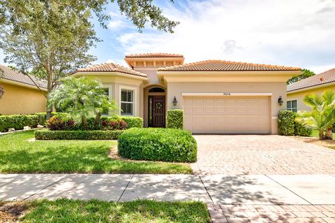 9656 SW Nuova Way, Port Saint Lucie, FL 34986
