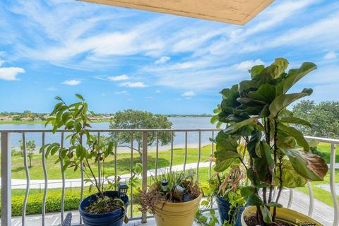 470 Executive Center Dr #4C, West Palm Beach, FL 33401