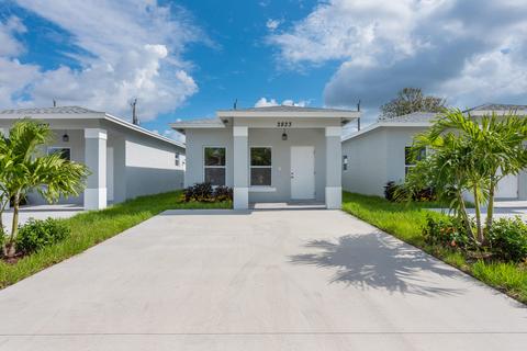 2823 Saranac Ave, West Palm Beach, FL 33409